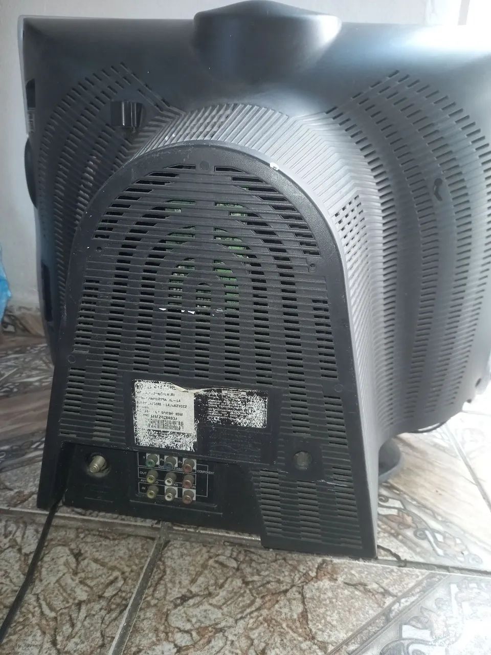 Tv lg 21 polegadas com defeito  - Foto 4