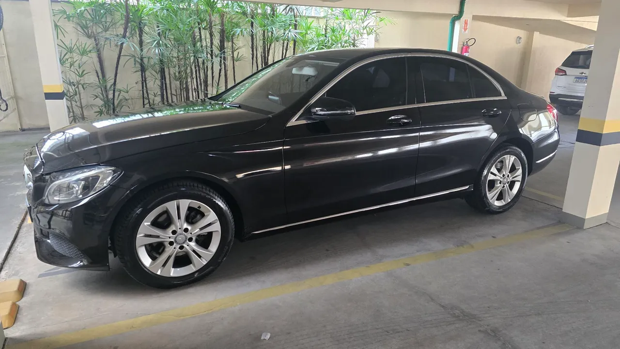 Barbada! Vendo ou Troco Mercedes C180 1.6 turbo ano 2015 TOP DE LINHA Linda!