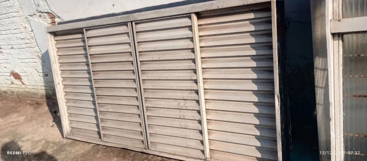 Janela de 1×2 130 reais cada janela de ferro 1.10×2.20 200 reais  - Foto 5