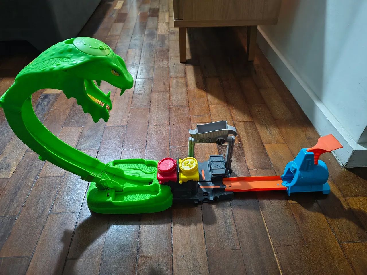 Hot Wheels Infantil Pista Hot Wheels Ataque da serpente tóxica