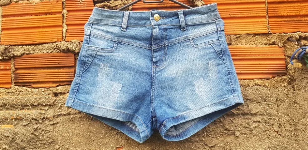 Short Jeans