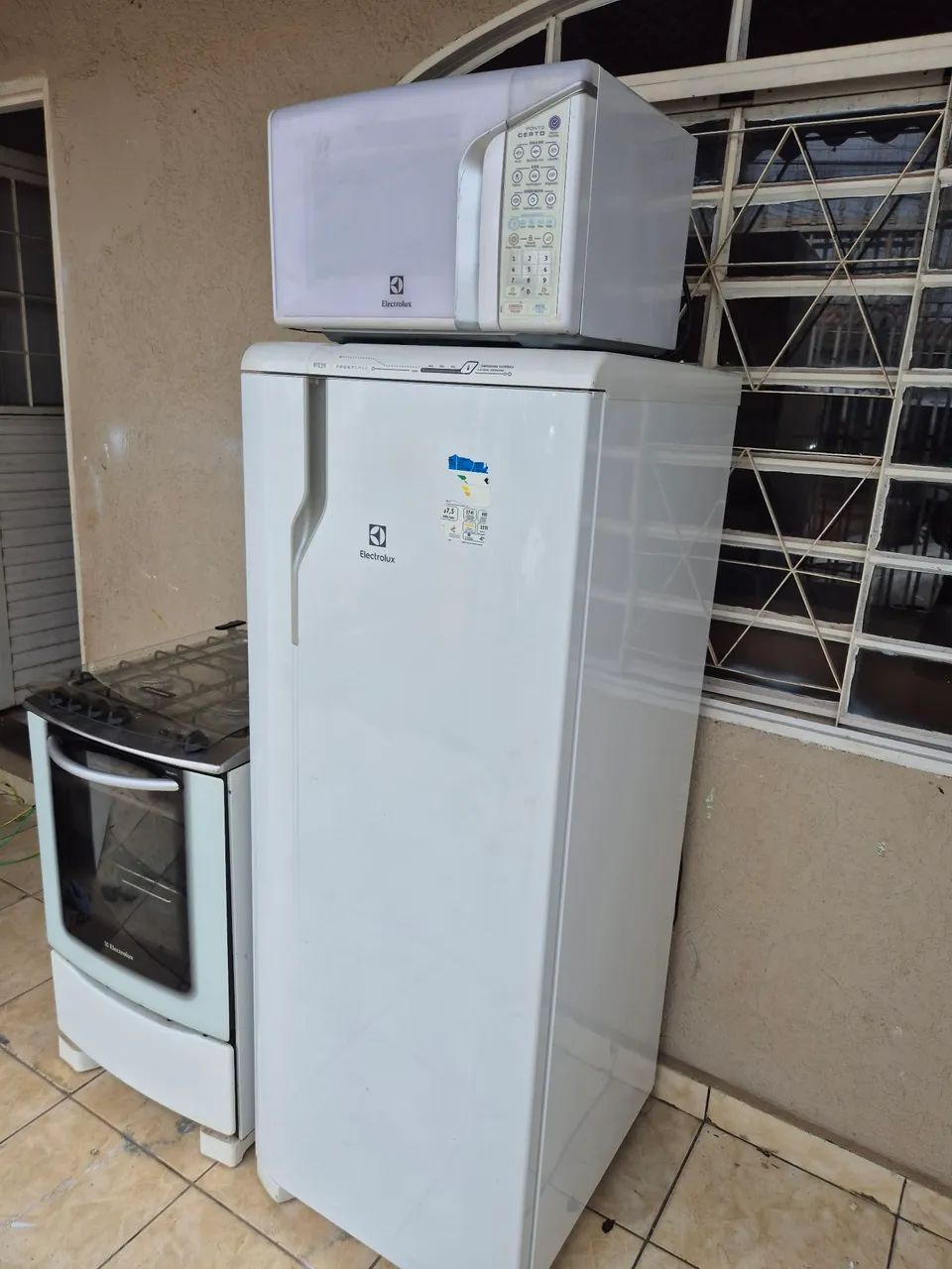 Geladeira fogão micro-ondas entrego  - Foto 5