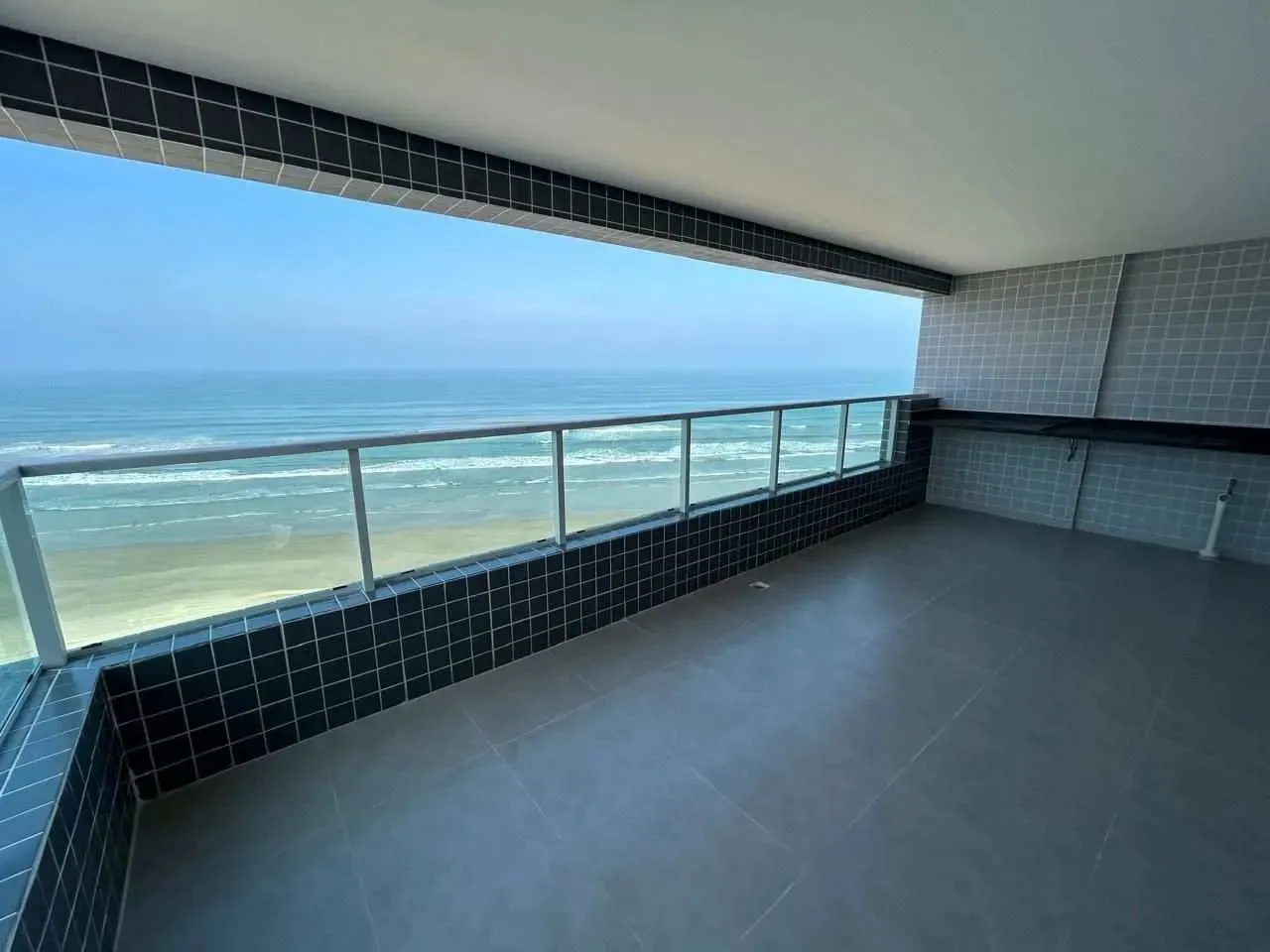Apartamento com 3 dorms, Caiçara, Praia Grande - R$ 990 mil, Cod: 3407