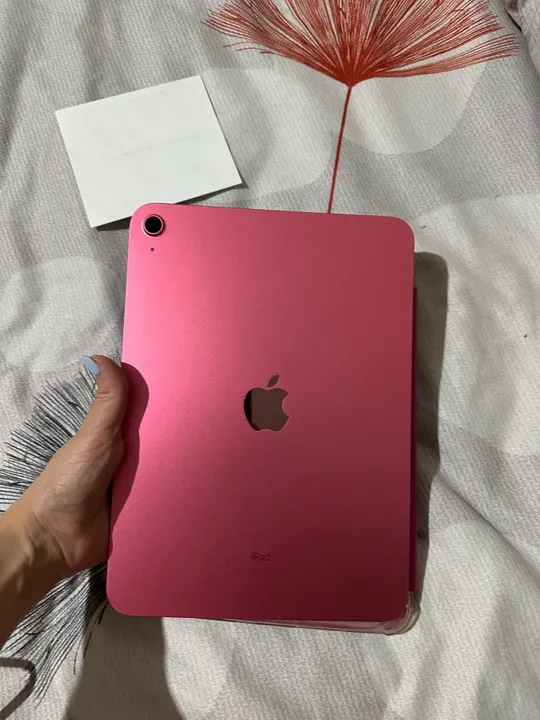 iPad 10 semi novo