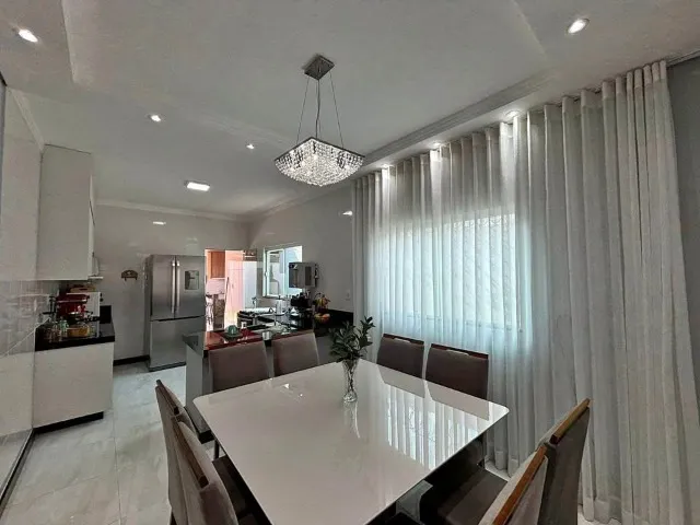 Linda casa no Jardim Equatorial