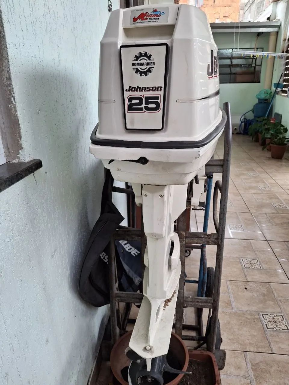 motor de poupa 25hp jhonson 