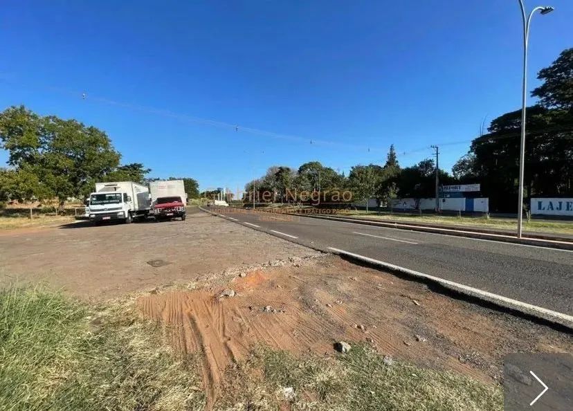 Terreno à venda possui 5050 m² na Avenida. Bom p/ Construtoras/Investidores. - Foto 3