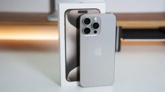 iPhone 15 Pro Max 256 GB - Celulares e Smartphones - Candelária