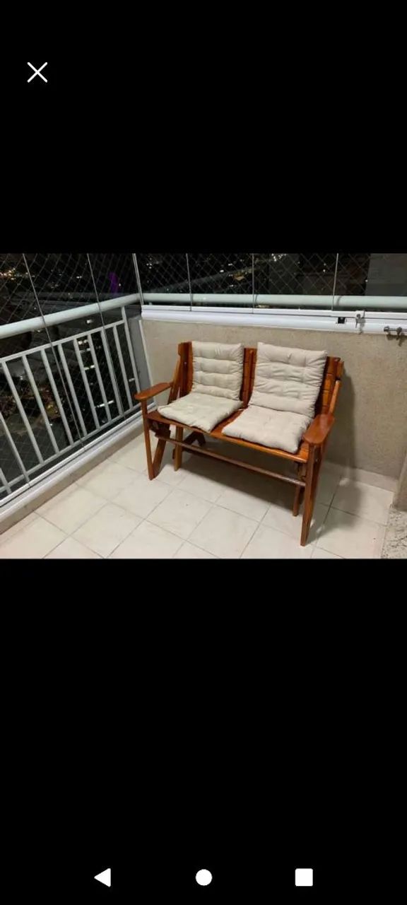 Banco vira mesa novo 