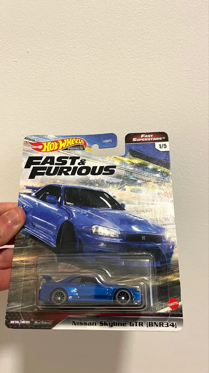Hot Wheels - Nissan Skyline GTR R32 e R34 - Brinquedos e Jogos