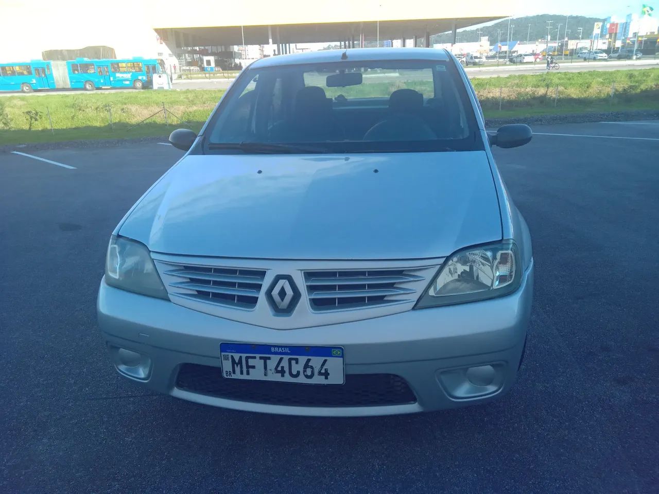 Renault Logan Authentique Hi-flex 1.0 16V 4P 2008 - Foto 2