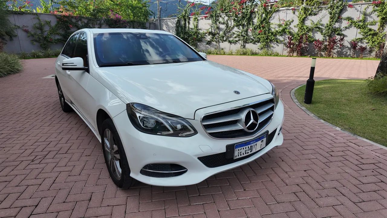 Mercedes-Benz E-250 E-250 CGI Avantgarde 2.0 TB 211cv Aut. 2014