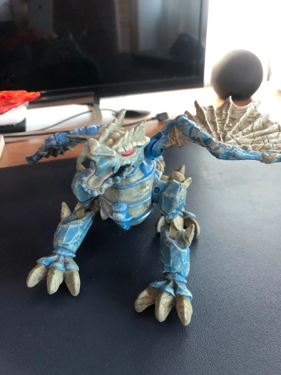 Brinquedo Dragão.