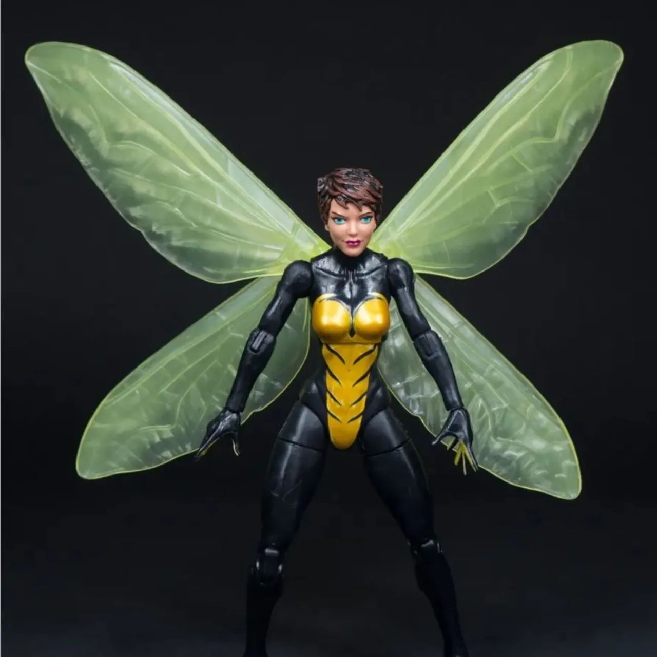 Vespa Marvel Legends Hasbro + Base de vôo 