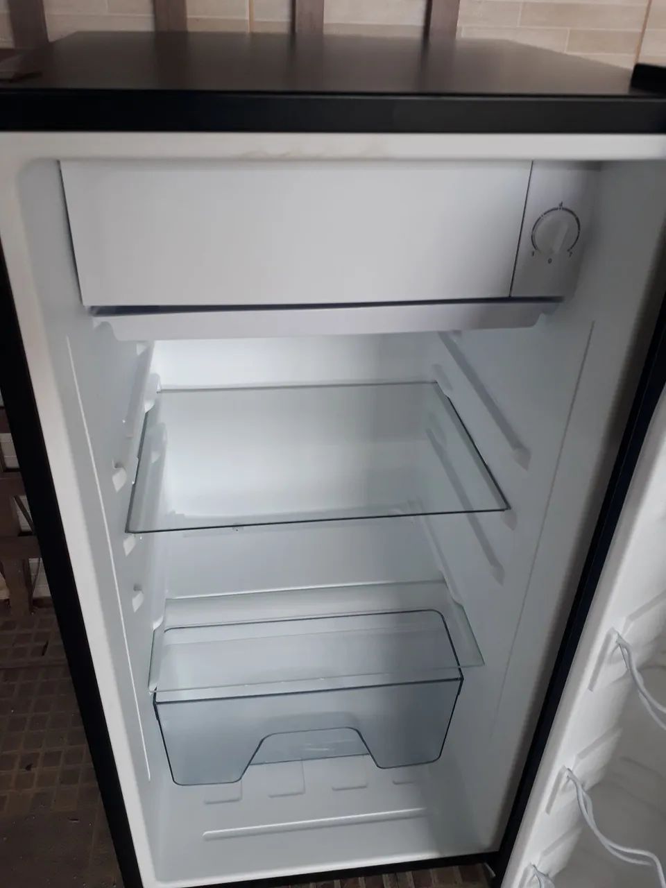 Frigobar Black EOS impecável  !!! - Foto 4