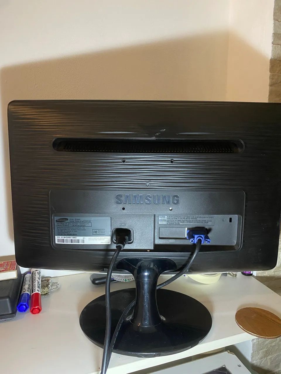 Monitor Samsung SyncMaster B1930N 18,5 - Foto 3