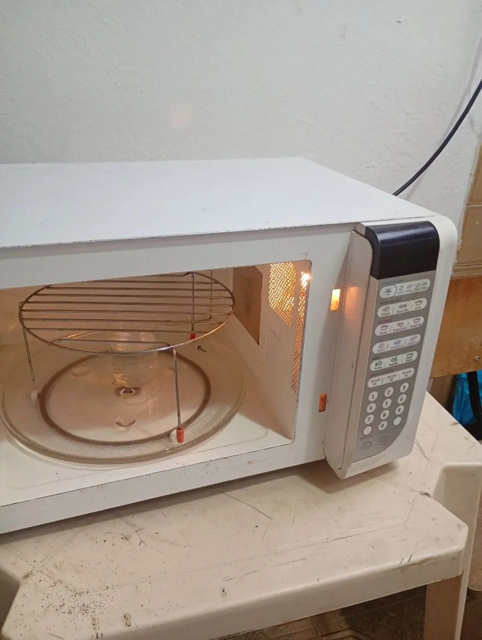 Microondas Eletrolux 28 litros 