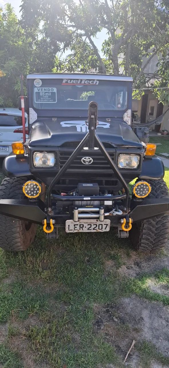 Toyota Band.Jipe Capota de Lona Diesel 1978