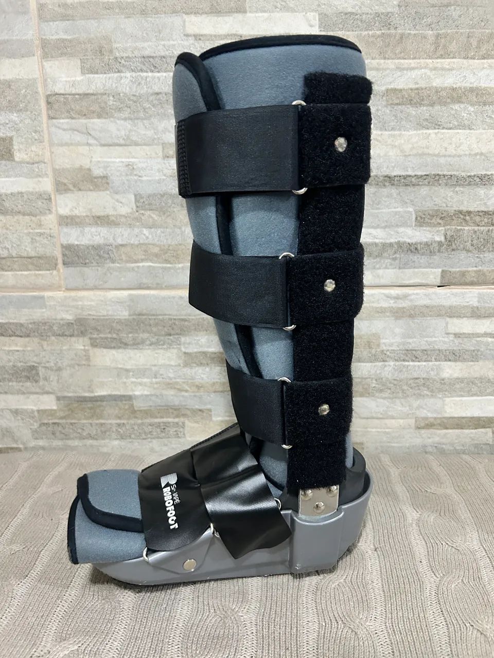 Bota ortopédica Salvapé pequena bilateral - Foto 3