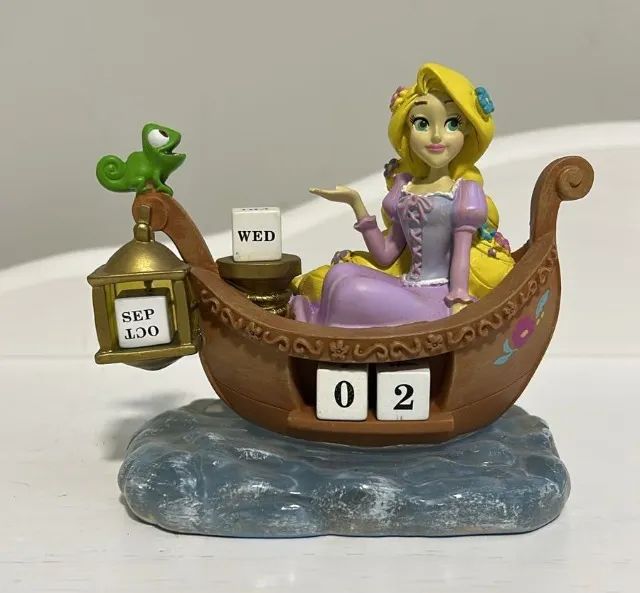 Estátua da Rapunzel no barco tipo calendário - Foto 4