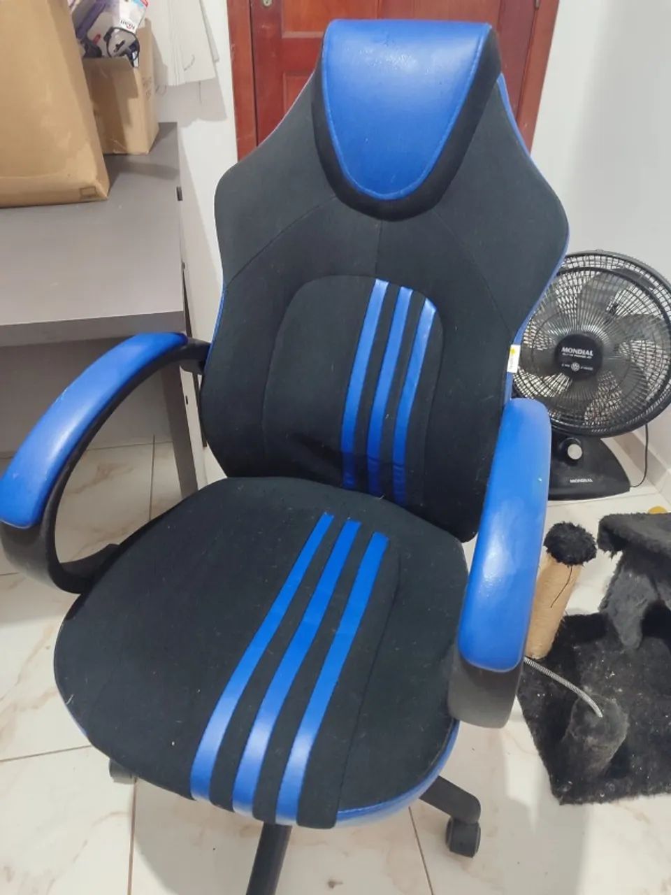 Mesa de escritório com cadeira gamer - Foto 3