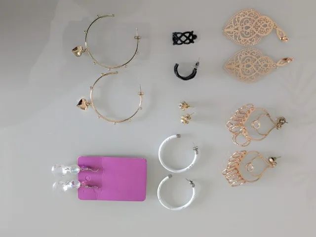 7 pares de Brincos diversos