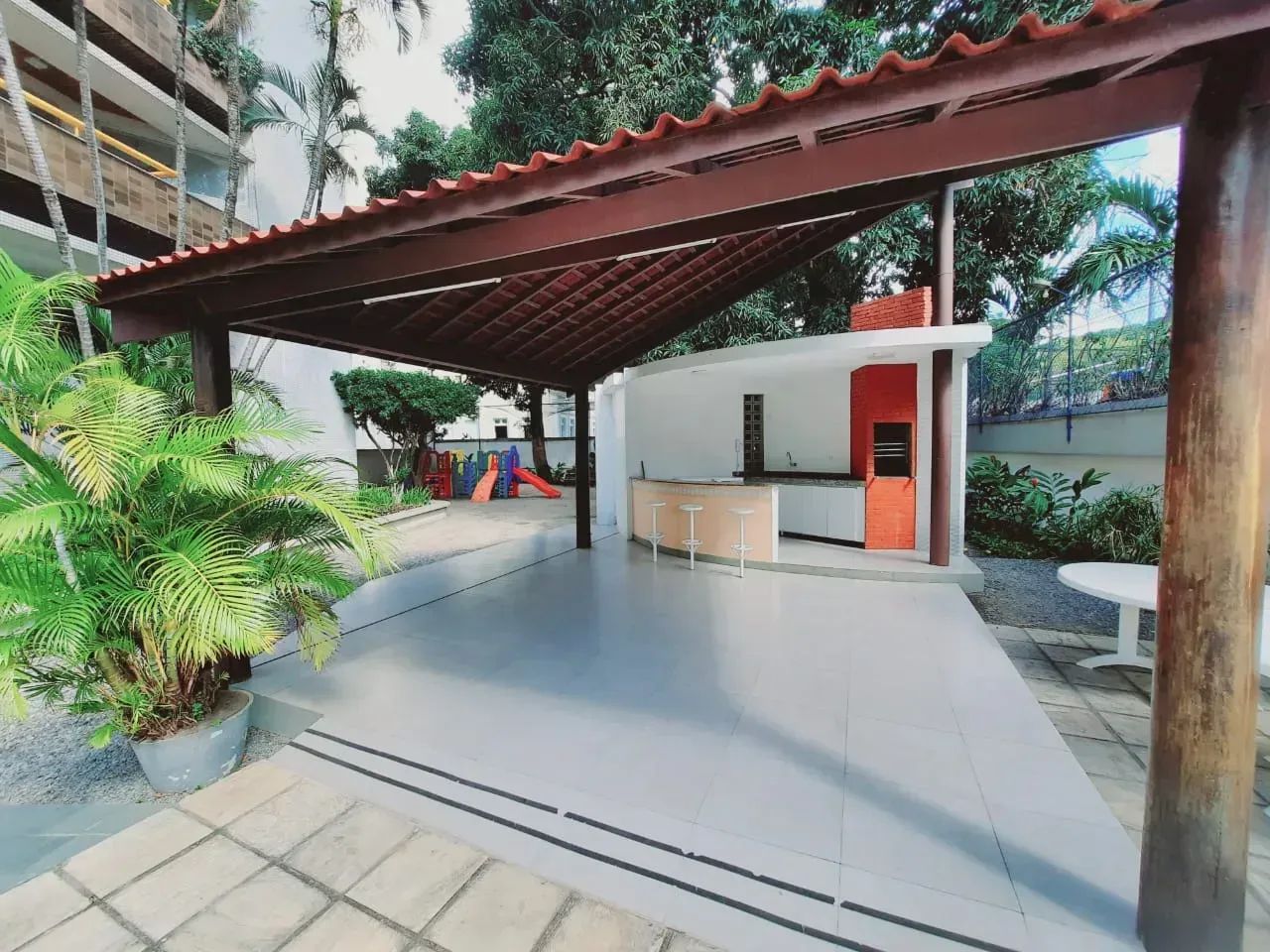 Imóvel com 300m², 5 quartos, 3 vagas em Monteiro - Recife - PE - Foto 4
