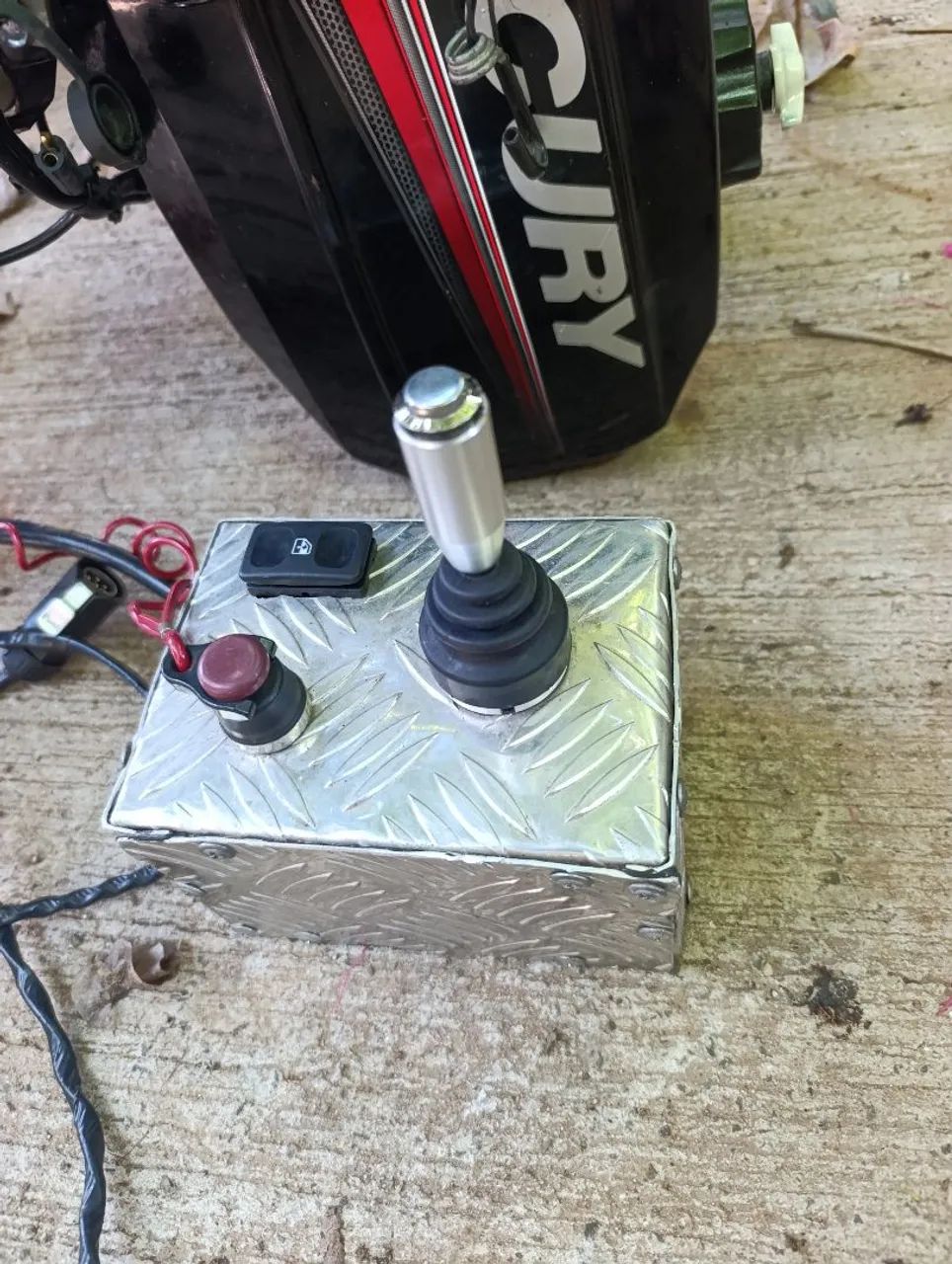 Motor Mercury 3.3 HP  - Foto 5