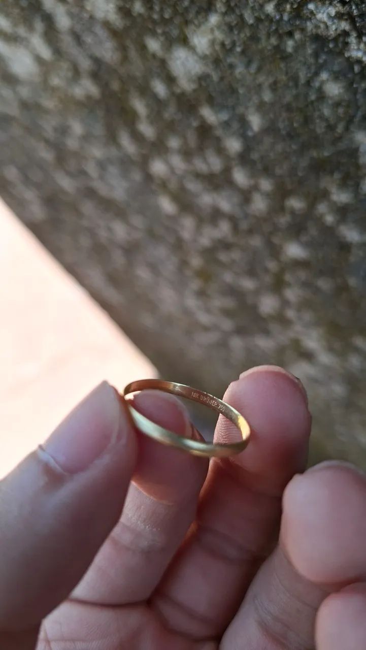 Vendo Aliança Brünet Ouro 18K - Foto 3