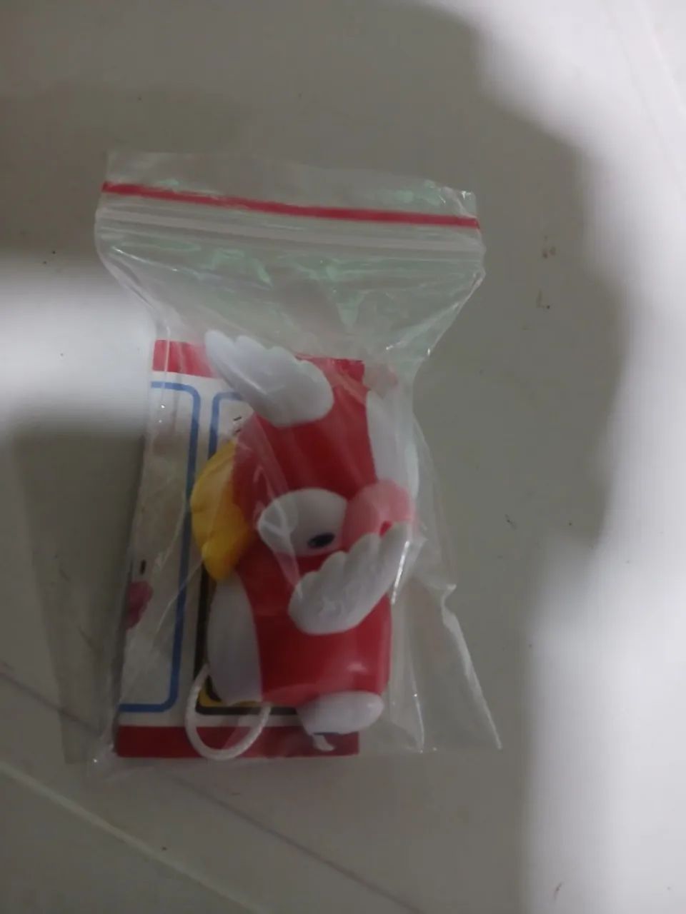 Peixe kinder joy supermario