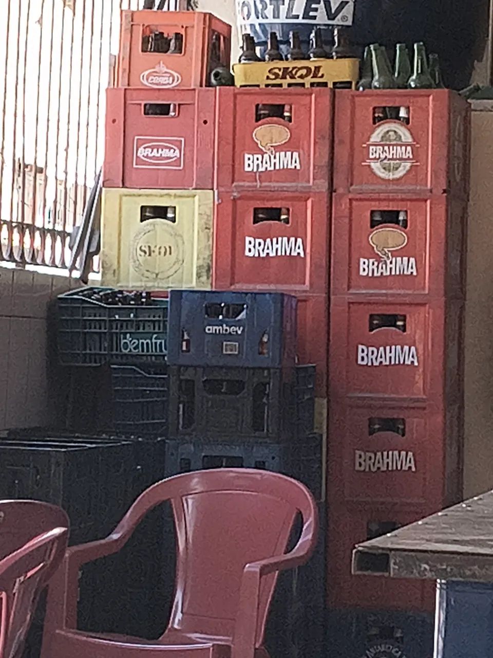 Caixa de cerveja 600ml completa AmBev 