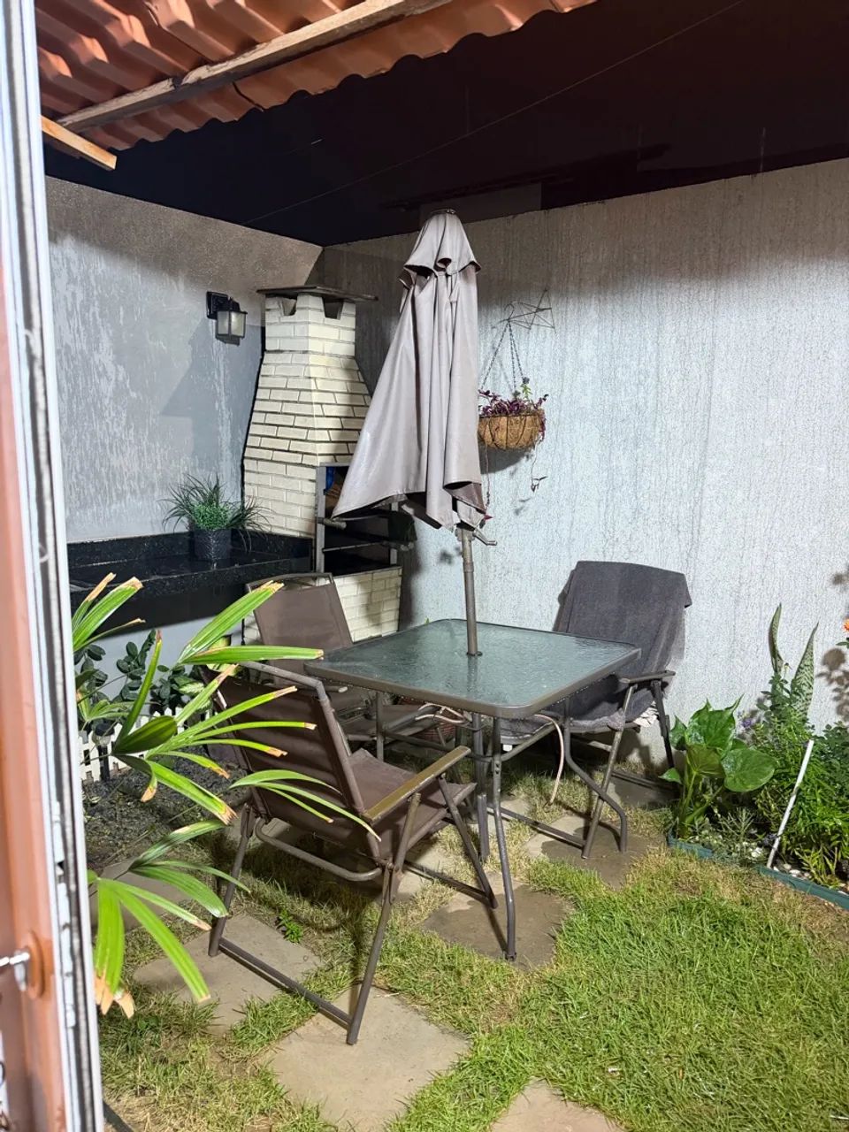 ? ALUGA-SE CASA DUPLEX CLIMATIZADA COM 2 QUARTOS - Foto 4