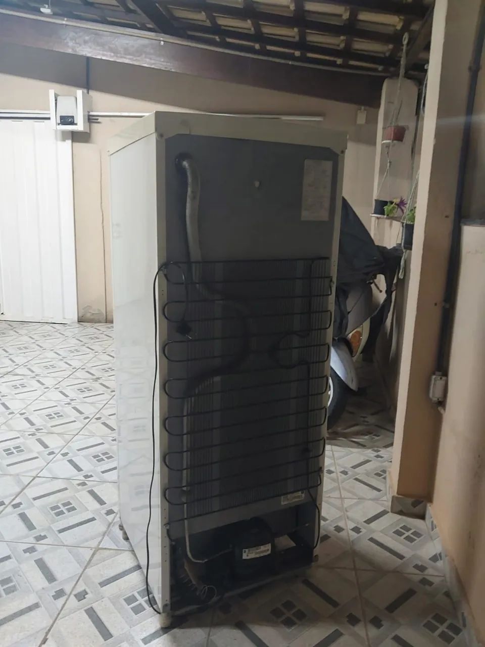 Geladeira Electrolux boa e barata oportunidade! - Foto 4