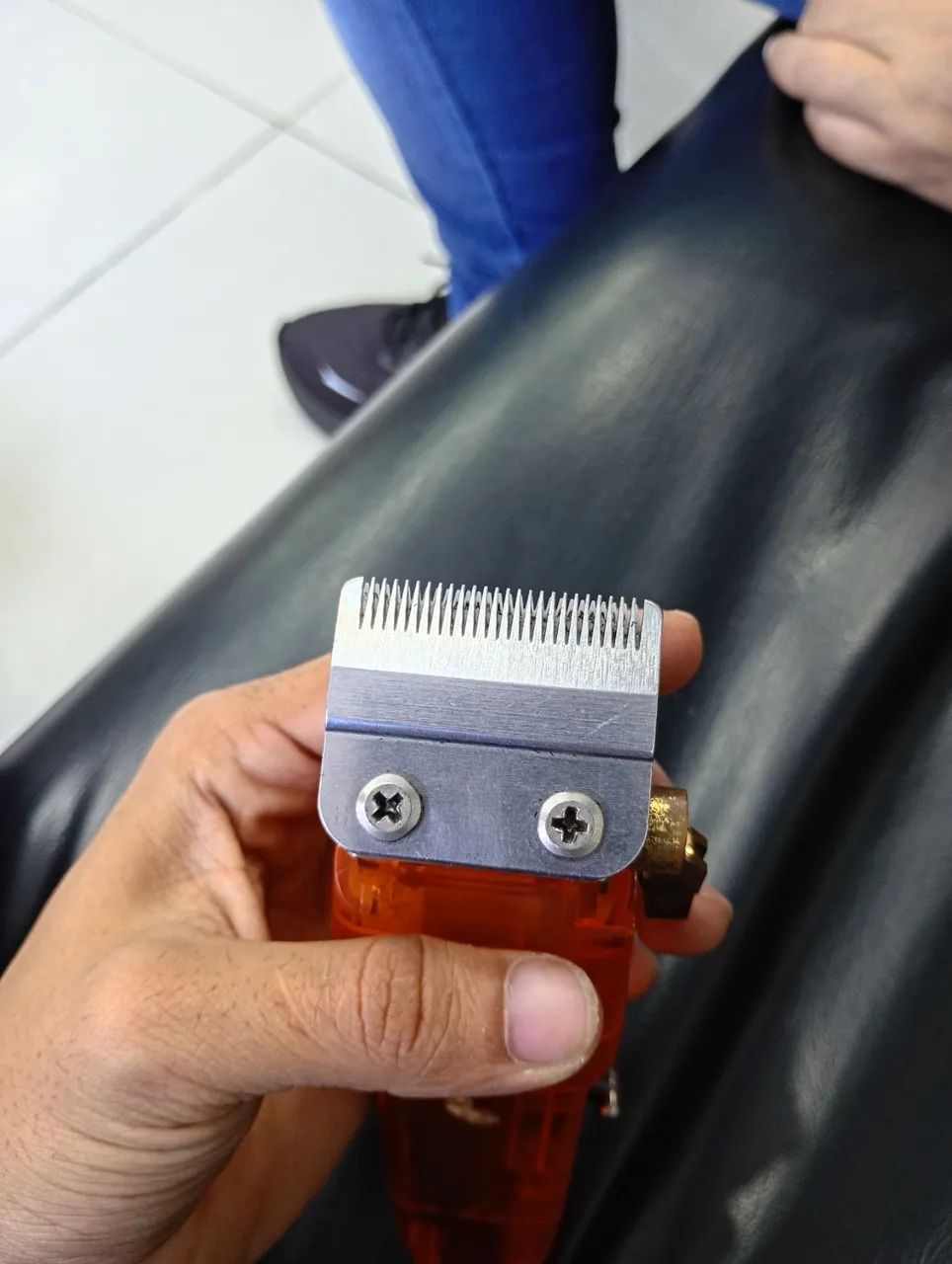 Máquina de cortar cabelo sem fio keimei - Foto 4