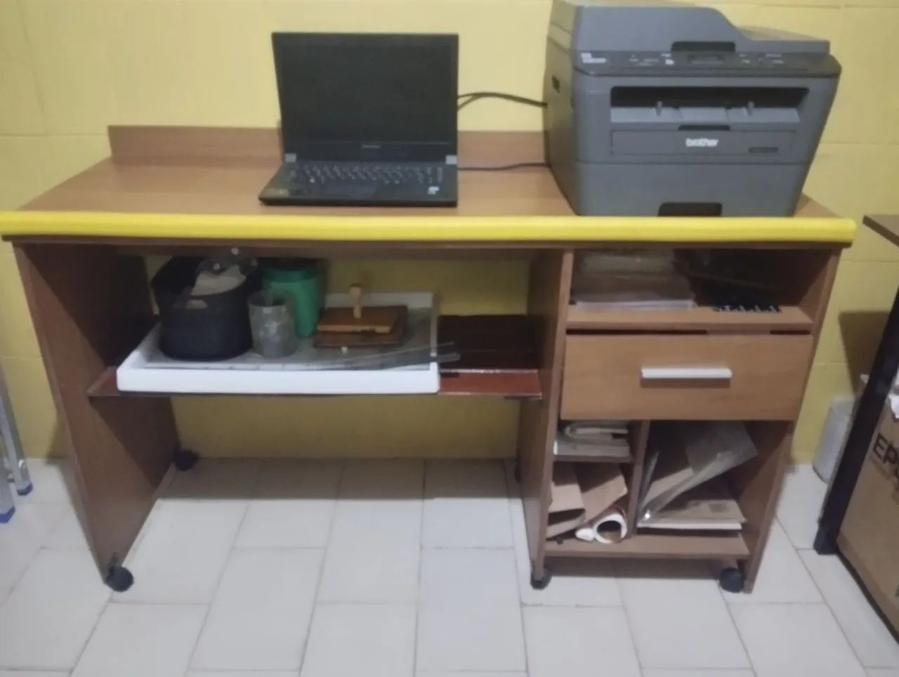 MESA PARA COMPUTADOR  - Foto 3