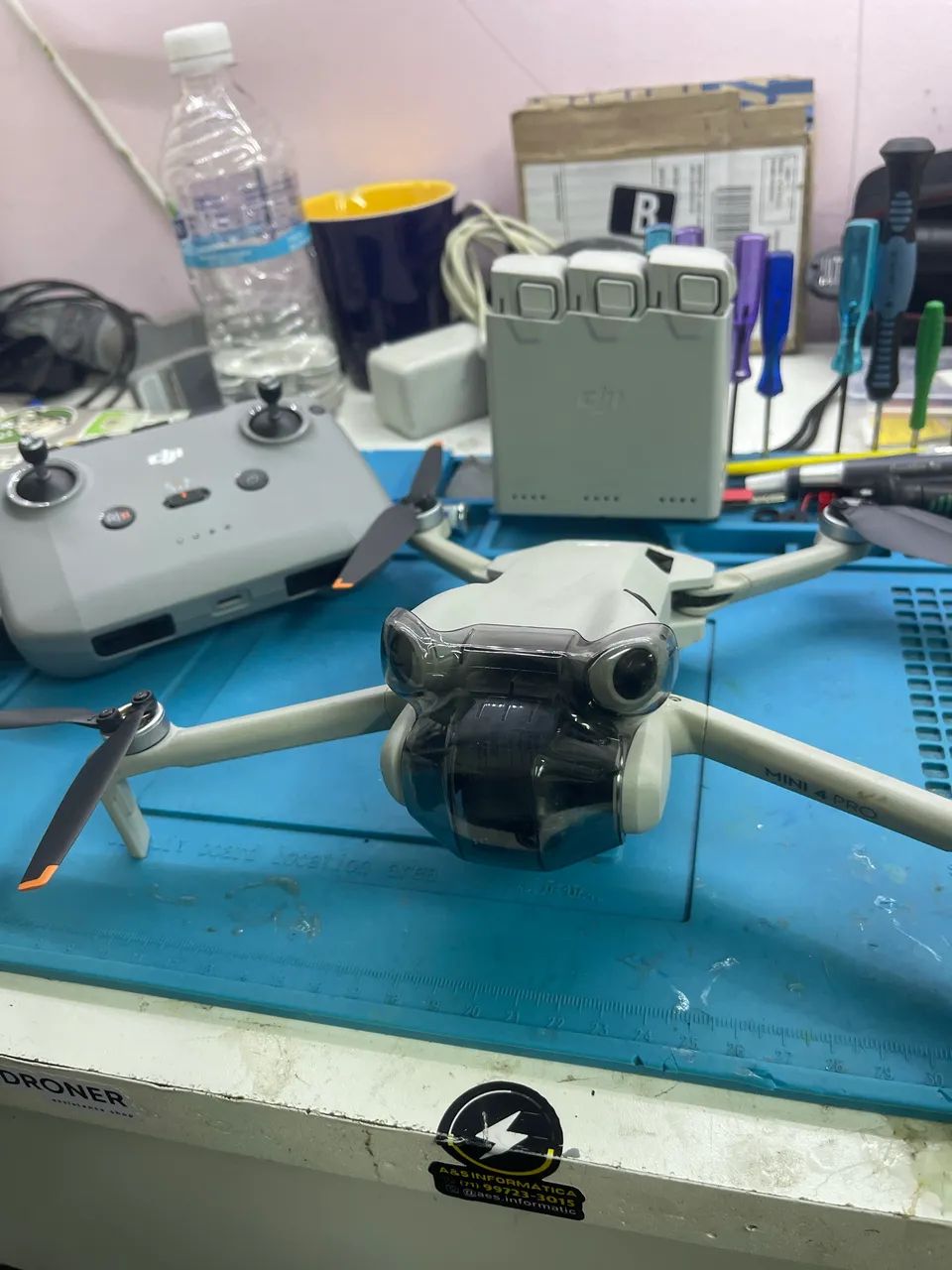 Drone DJI Mini 4 Pro Combo Fly More  - Foto 3