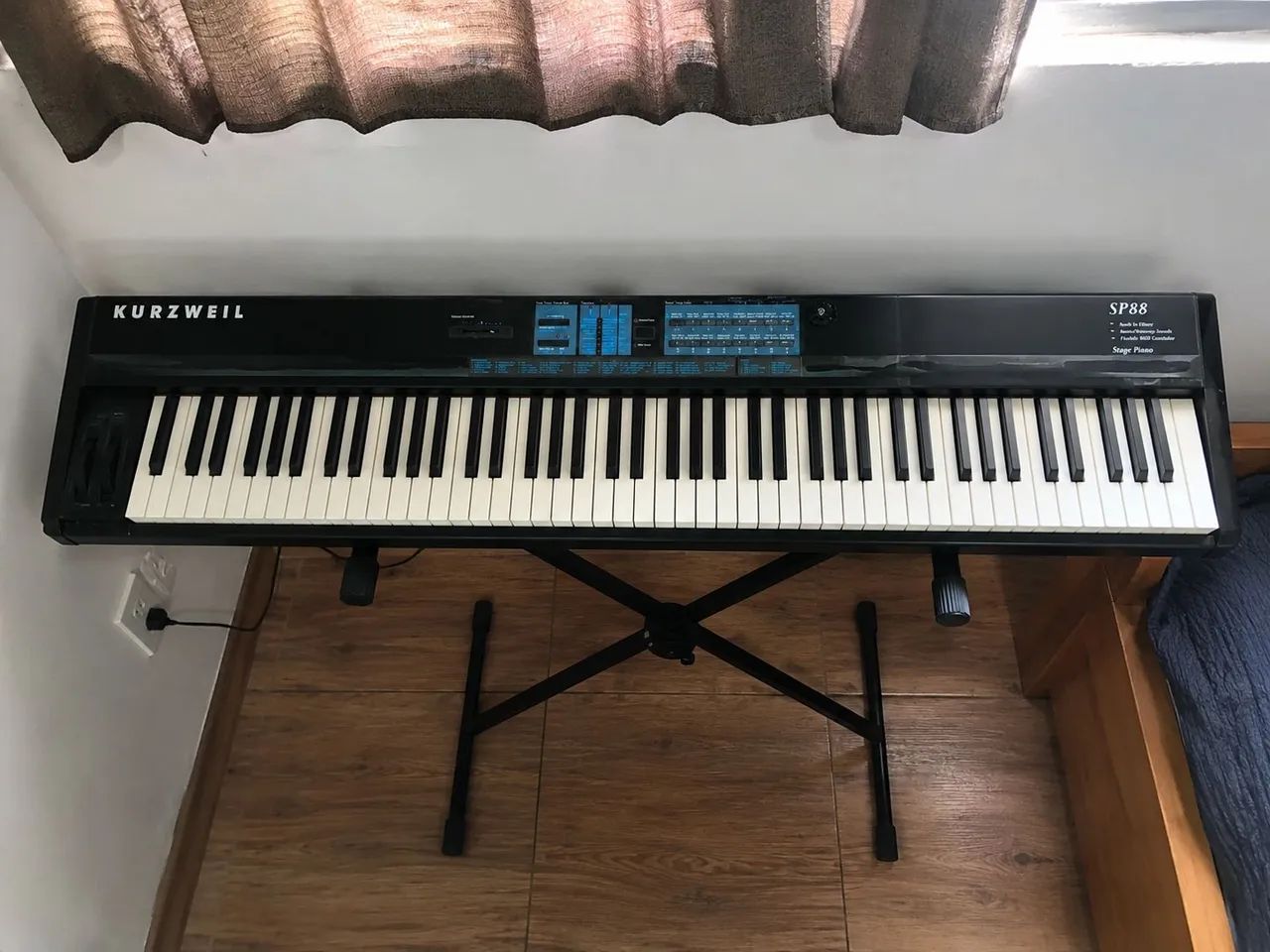 Vendo Teclado - Piano digital Kurzweil SP 88 Teclas - Instrumentos