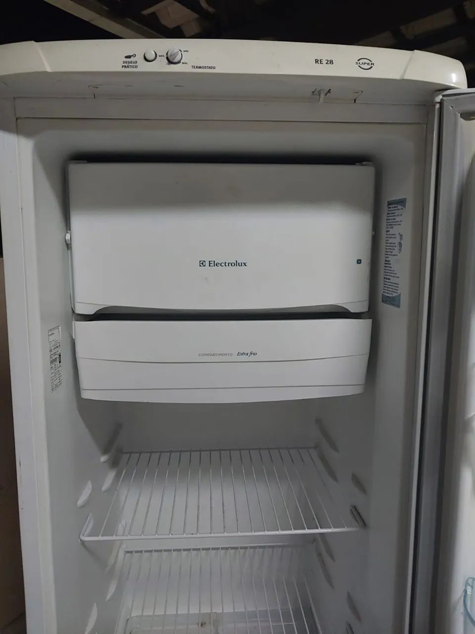 Geladeira Electrolux boa e barata oportunidade! - Foto 3