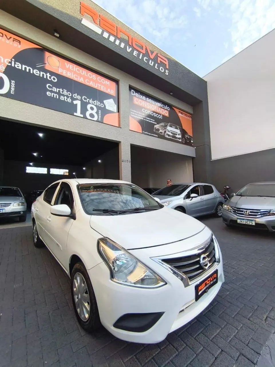 Nissan Versa 1.0 12V Flexstart 4P Mec. 2016 - Foto 2
