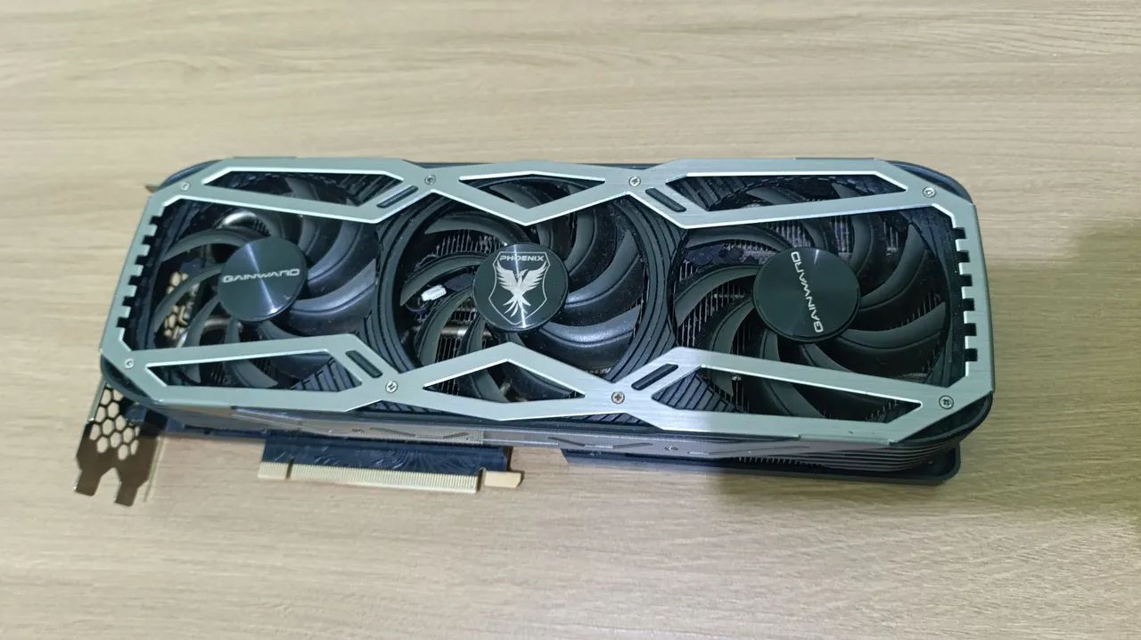 RTX 3080 GAINWARD Com Defeito 
