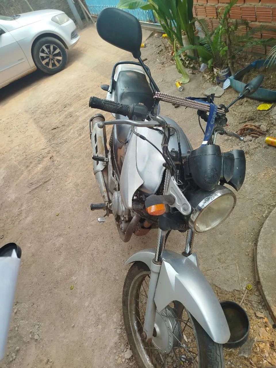 Moto Factor YBR 2009 em dias 
