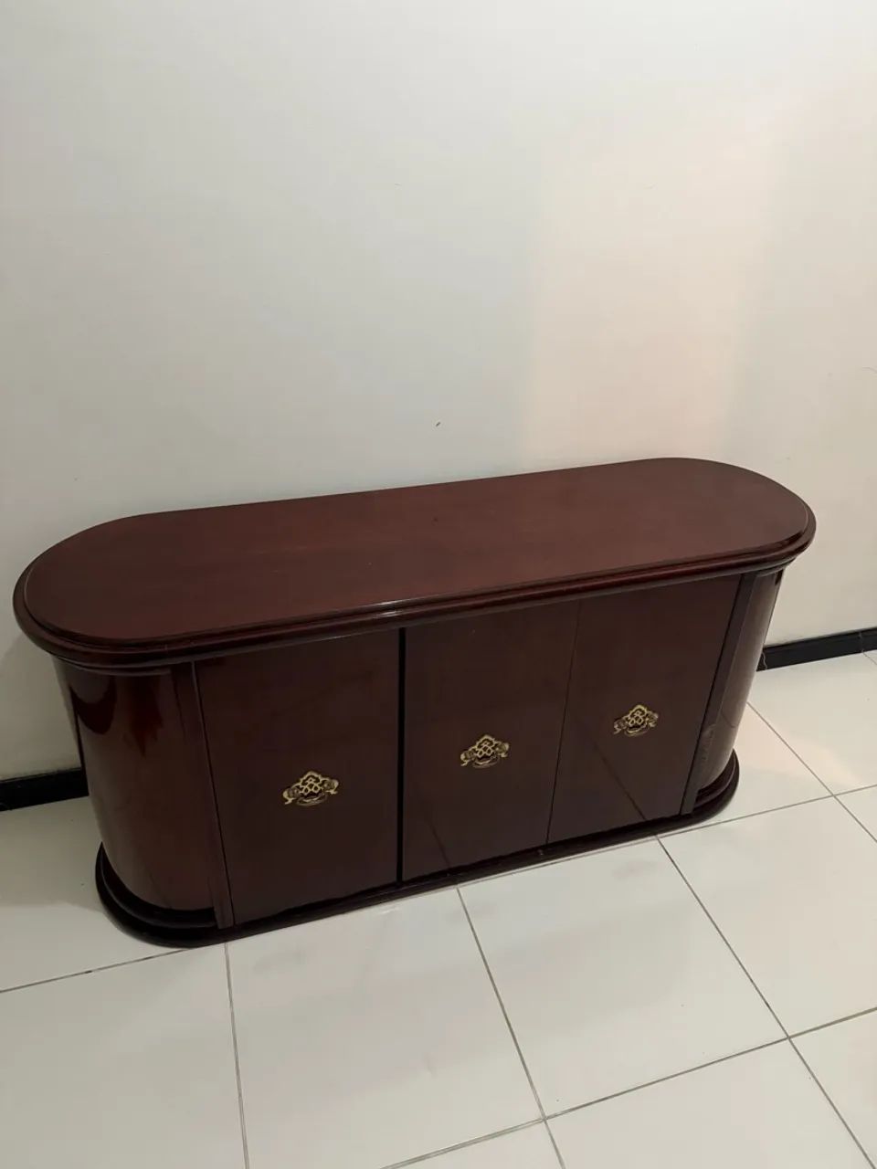 Buffet de madeira rústica 
