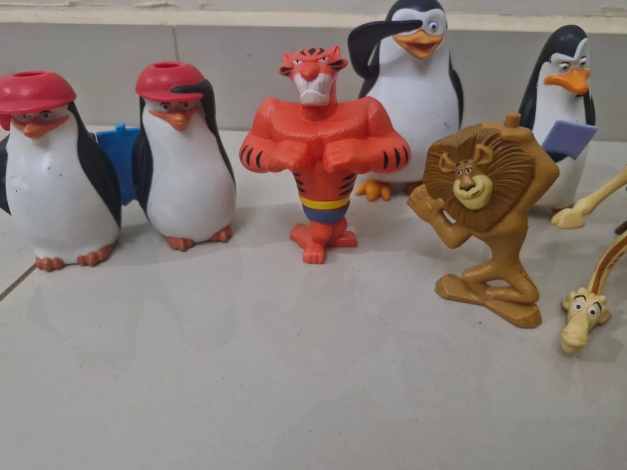 Miniaturas Pinguins de Madagascar - Foto 2
