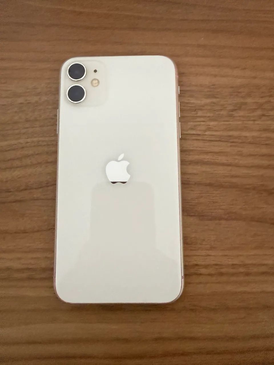 iPhone 11 - 64 GB - Em perfeito estado de uso