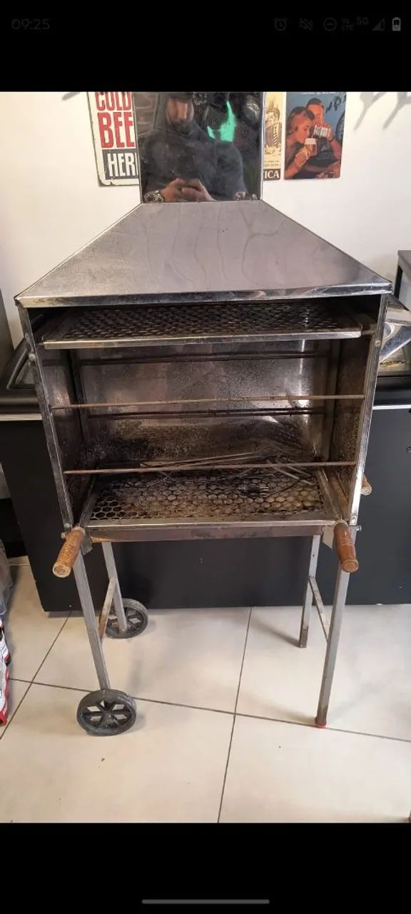 Churrasqueira para espetinho 