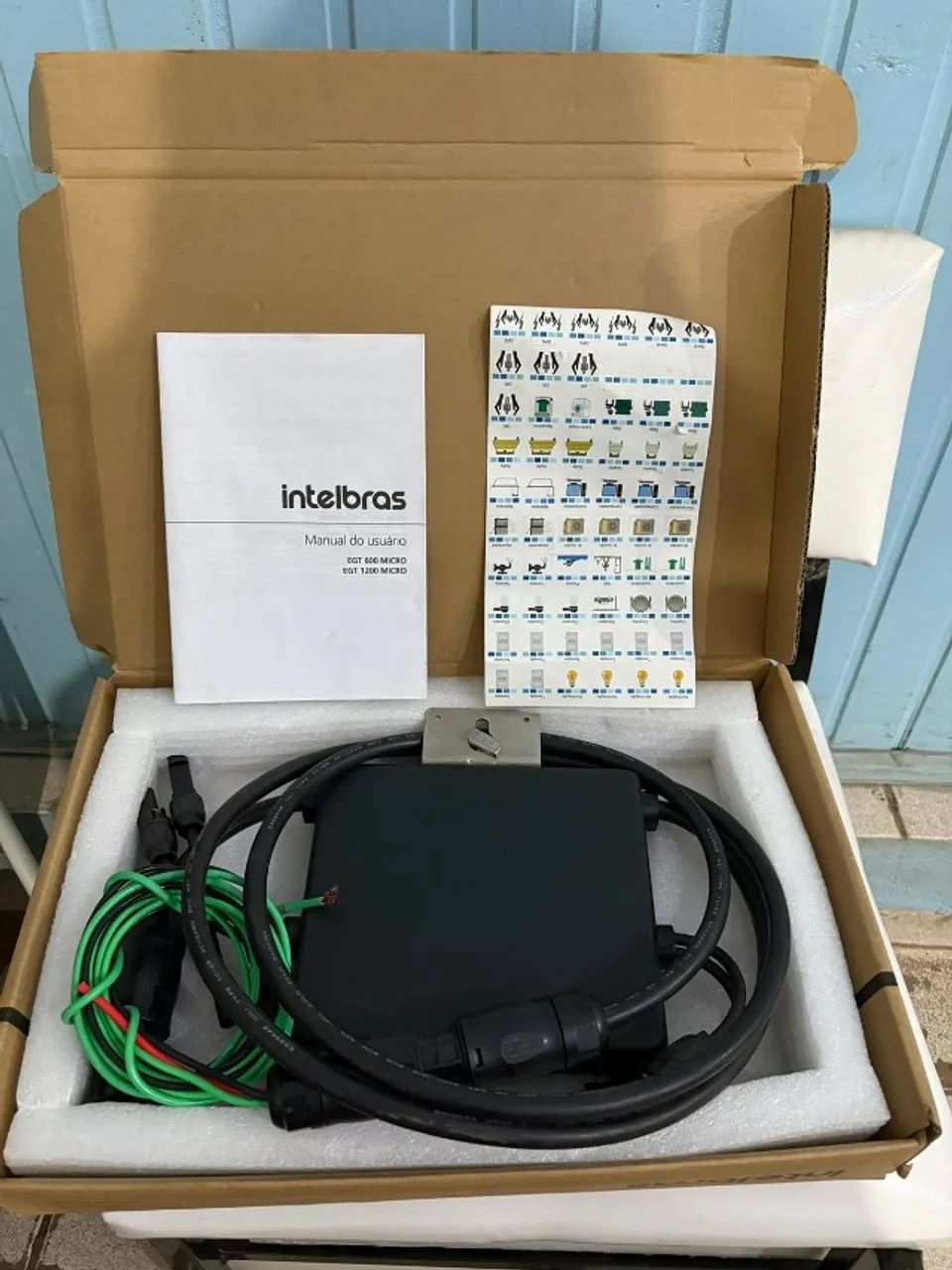 Gerador Inversor Solar Fotovoltaico + 2 Placas Telha Cerâmica 500W 110V Intelbras