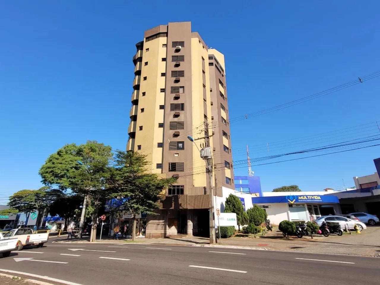 Apartamento para alugar em Maringá, Zona 05, com 4 quartos, com 172.7 m², Sete de Setembro