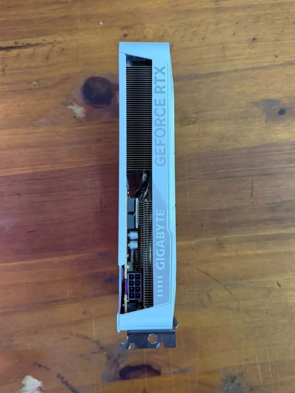 Gigabyte RTX 5060 8GB Eagle ICE - Foto 3