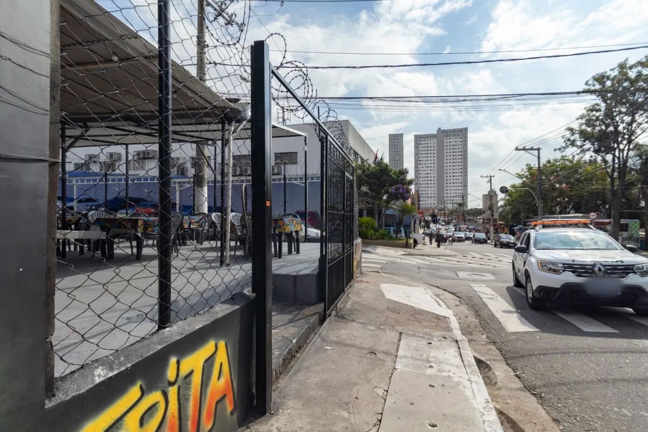 Prédio comercial na Rua Hipólito de Camargo, 401  250 m² - Foto 2