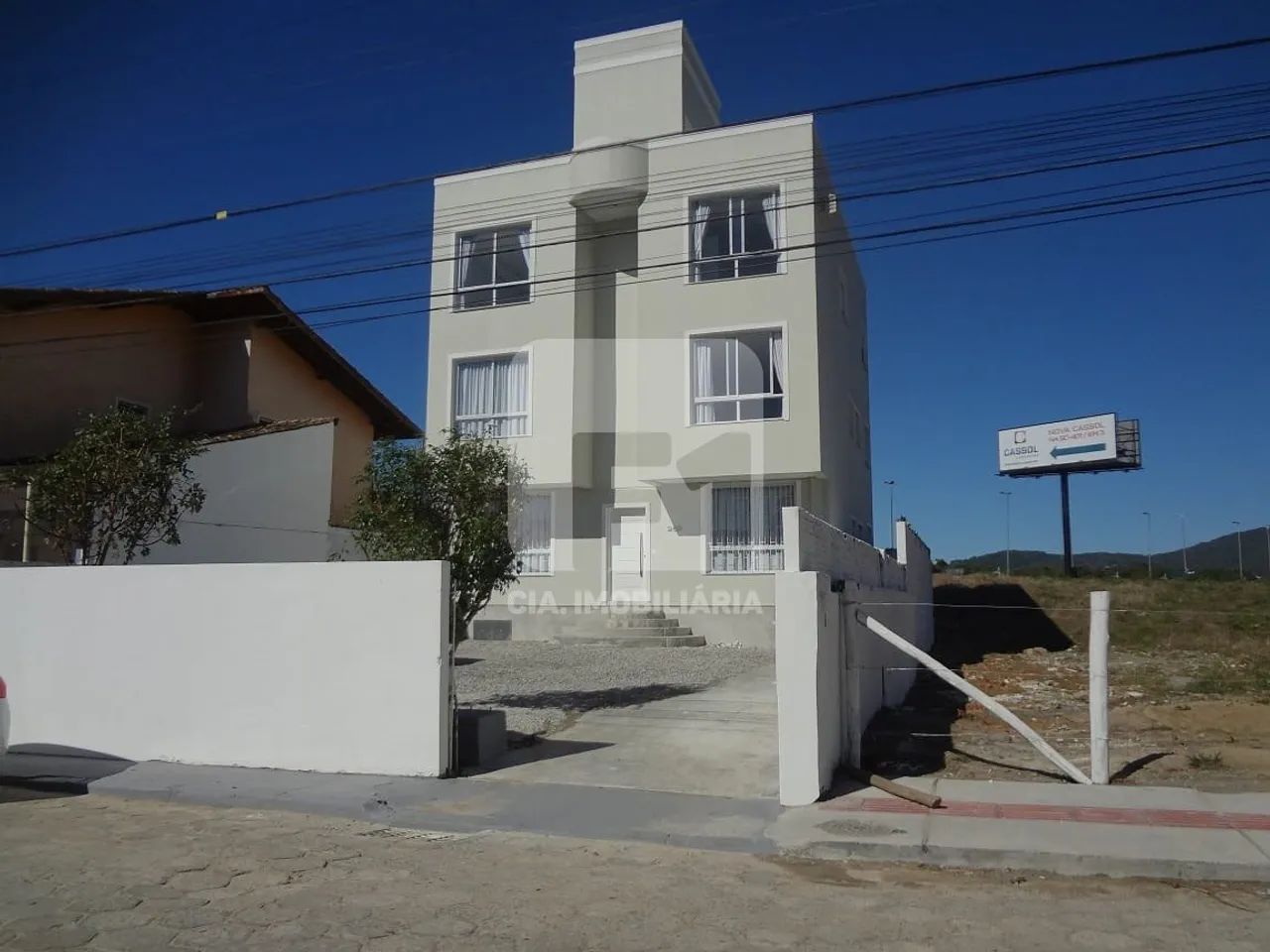 TERRENO COMERCIAL NA TRINDADE COM 300m² DE AREA